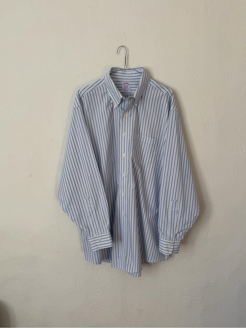 Brooks Brothers Classic Fit Supima Cotton Light Blue / Navy Stripe OCBD 17.5 34